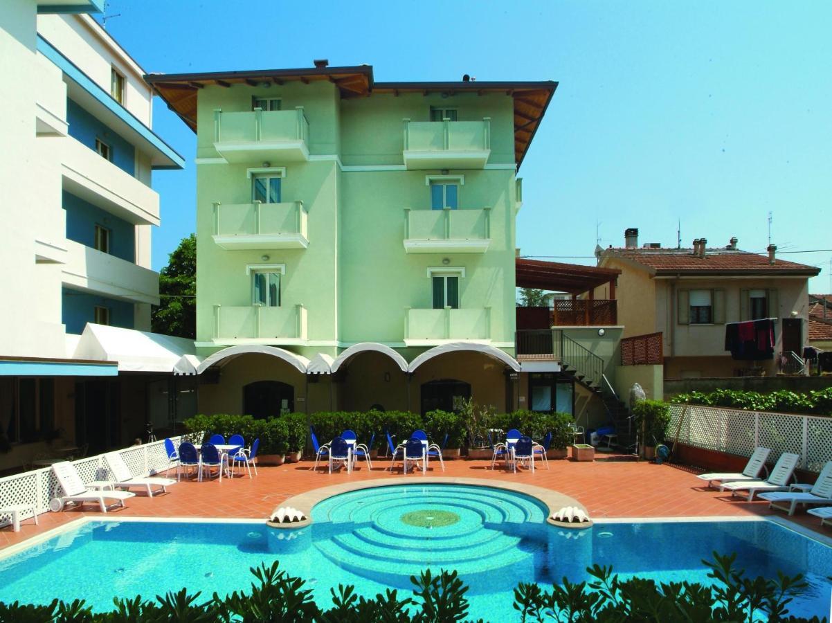Residence Il Capodoglio Rimini Dış mekan fotoğraf